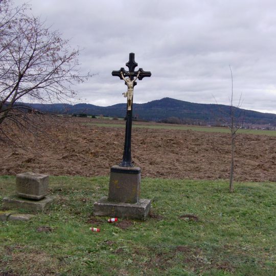 Kříž u Dílů