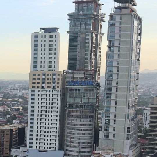 Crown Regency Hotel and Towers
