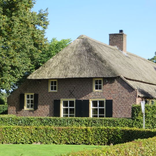 Laan ten Boomen 37, Lierop