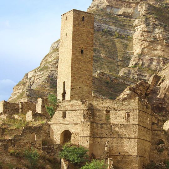 Верхняя боевая башня