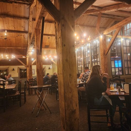Red Fox Bar and Grille