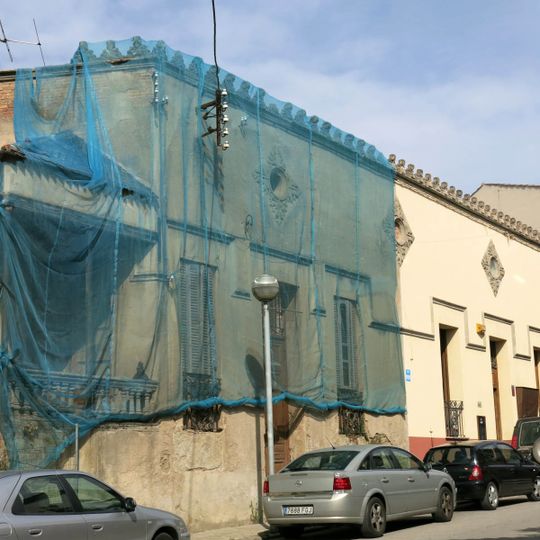 Cases unifamiliars al carrer Barcelona, 48-54