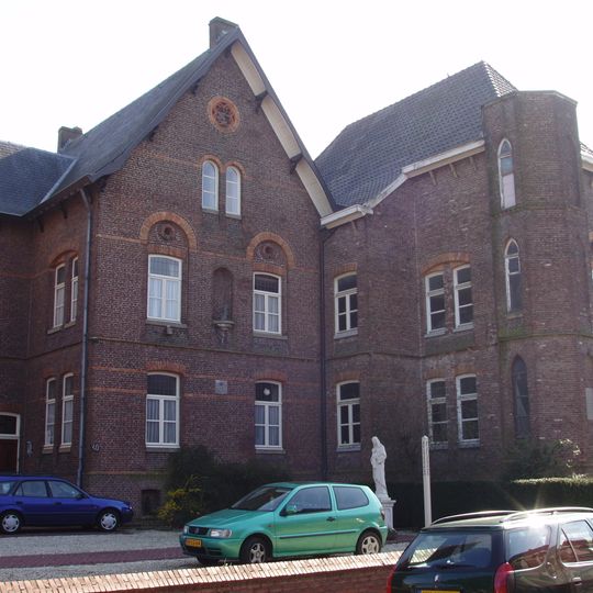 Kerkstraat 36-38, Doenrade