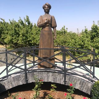 Statue of Zabel Yessayan