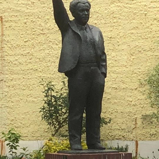 Erich-Weinert-Denkmal