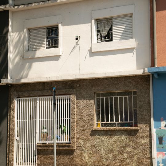 Imóvel à Rua Bartolomeu de Gusmão, nº 96