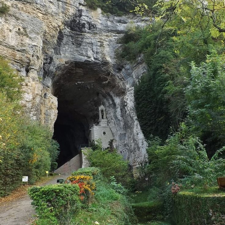 Grotte de la Balme