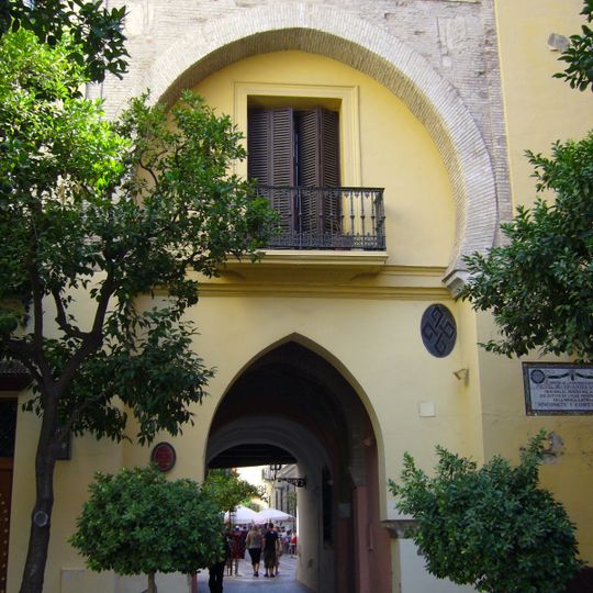 Arco de la Plata o de Mañara