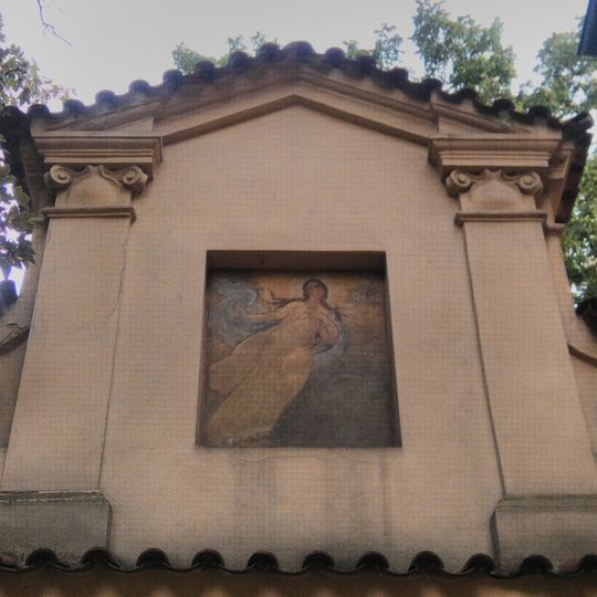 Obrázek nad bránou do parku Na Karlově