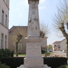 Monument aux morts de Saint-Trivier-de-Courtes