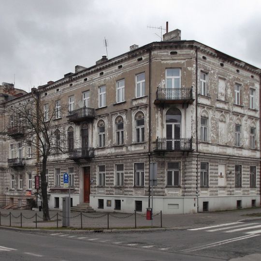 Kamienica przy Alei 3 Maja 20