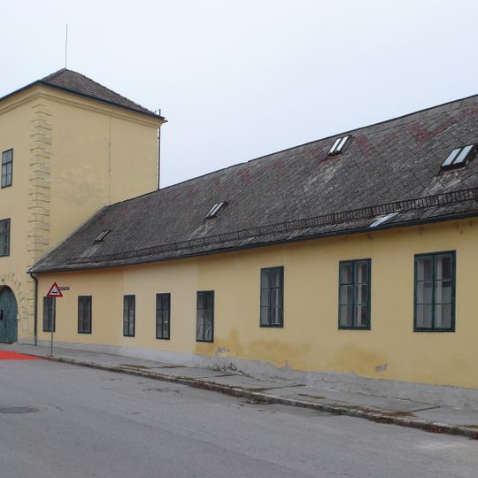 Ehem. Freihof bzw. Herrschaftshaus, ehem. Malzfabrik