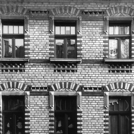 Wohnhaus Göteborger Straße 2