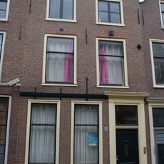 Hogewoerd 154, Leiden