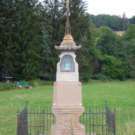 Wayside cross in Vrchlabská street