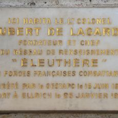 Commemorative plaque