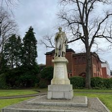 Kilmarnock, London Road, Sir James Shaw Statue