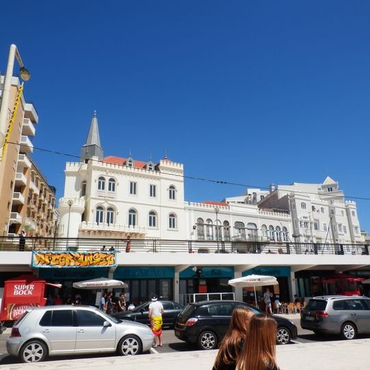 Conjunto Arquitetónico da Esplanada Silva Guimarães, constituído pelo Castelo Engenheiro Silva, Edifício do Antigo Turismo e Casa das Conchas