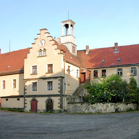 Am Helfenberger Park 6-7