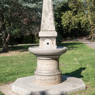 Metcalf Memorial Drinking Fountain In Priory Park