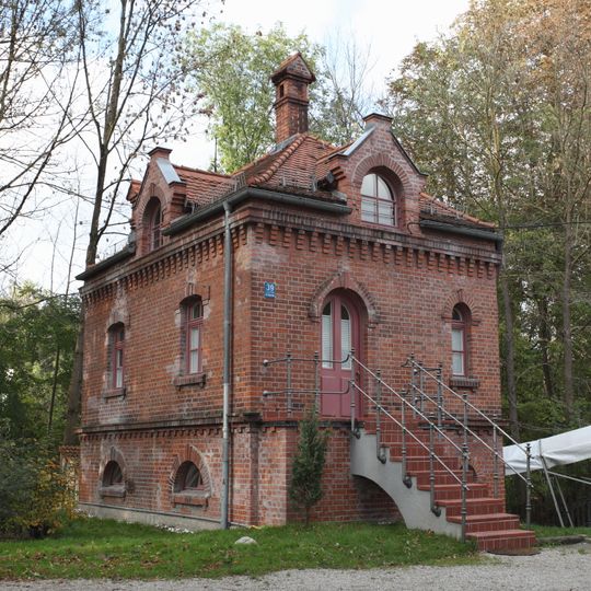 Pumpen- und Floßwärterhäuschen