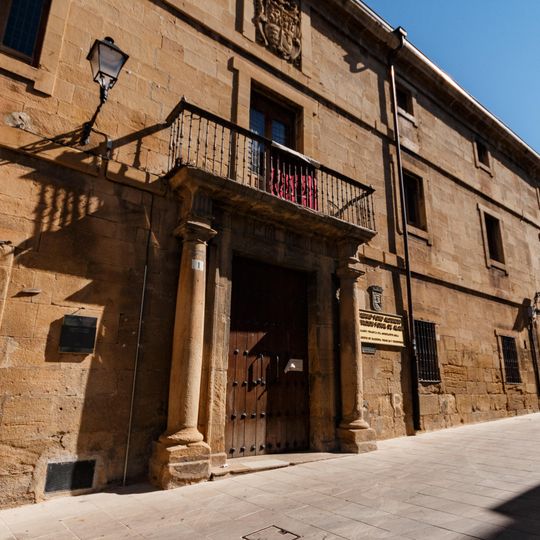 Casa De Samaniego