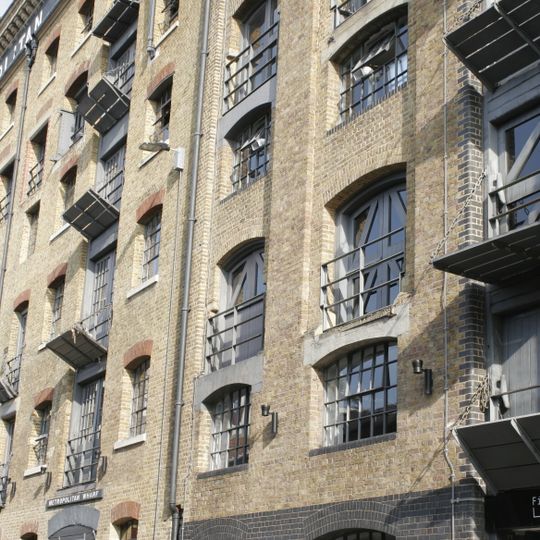 D Warehouse, Metropolitan Wharf