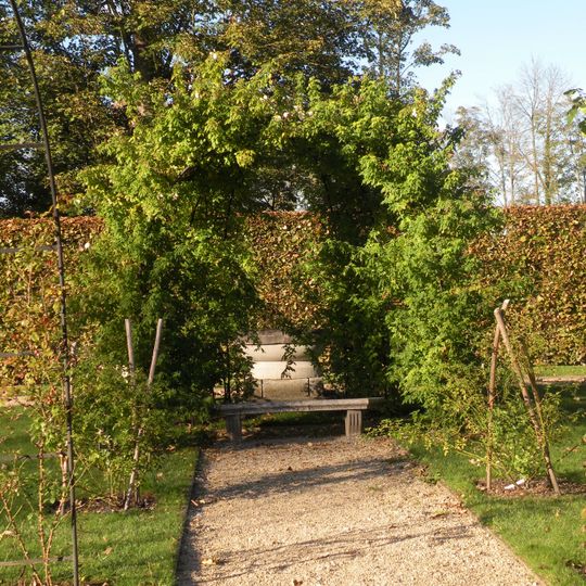 Abbaye de Chaalis - Roseraie