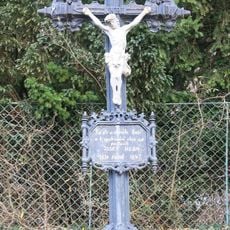 Kříž na rozcestí v osadě Vepřek