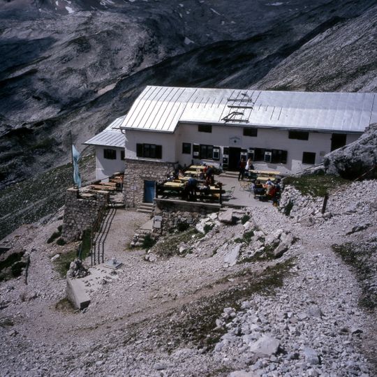 Knorr Hut