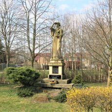 Pomník padlým v Kmetiněvsi