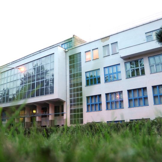 Bývalá okresní živnostenská škola