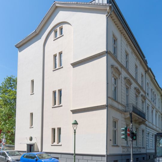 Arndtstraße 2, Adenauerallee 106