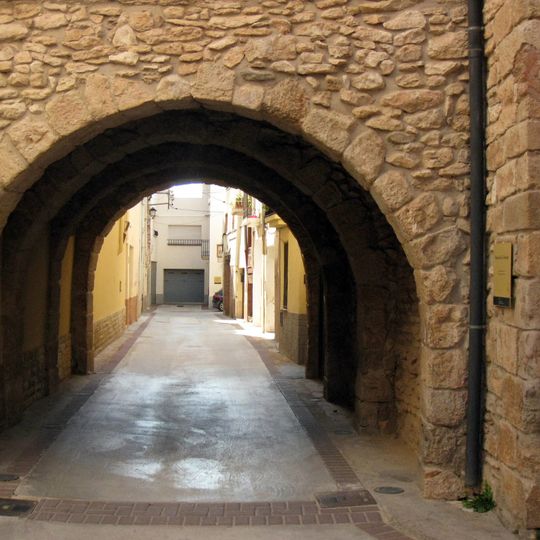 Arcade in the "Carrer de la Trinitat" Street