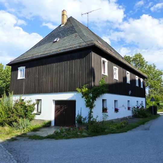 Wohnhaus in offener Bebauung Ringstraße 21
