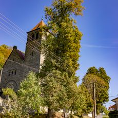 Skupina stromů na Vyskři u hřbitova