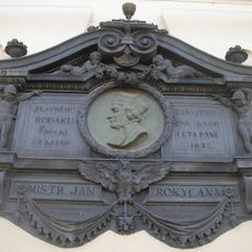 Pamětní deska mistra Jana z Rokycan v Rokycanech na radnici