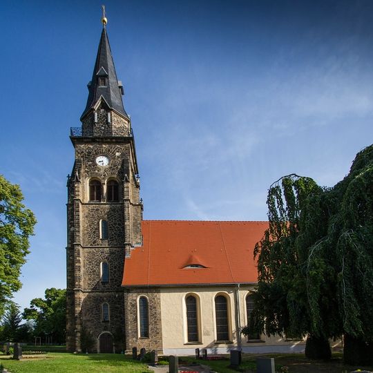 Einzeldenkmale der Sachgesamtheit Dorfkirche und Kirchhof Mohorn: Kirche, Einfriedung, Kriegerdenkmal für die Gefallenen des Ersten Weltkrieges und zwei Grabmale , siehe auch Sachgesamtheitsliste - Obj. 09304022 No