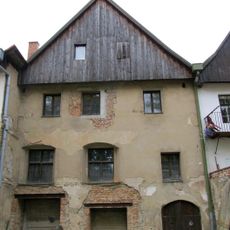 Husovo náměstí 1206 (Nové Město nad Metují)