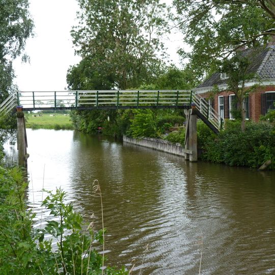 Menkeweersterholtje: IJzeren hoogholtje over de Warffumermaar
