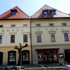 Hotel U leva
