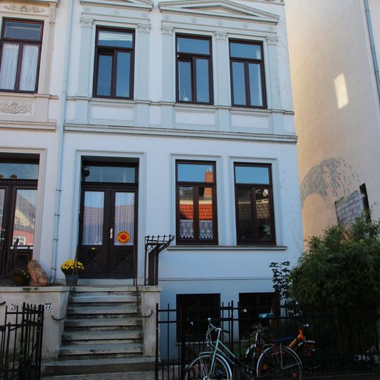 Wohnhaus Kreuzstraße 77