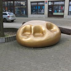 Plastika Věčná něha v Jánské ulici v Liberci