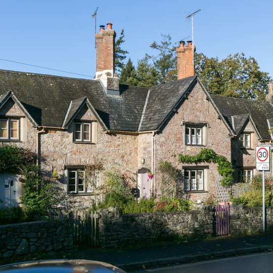Shinner's Bridge Cottages