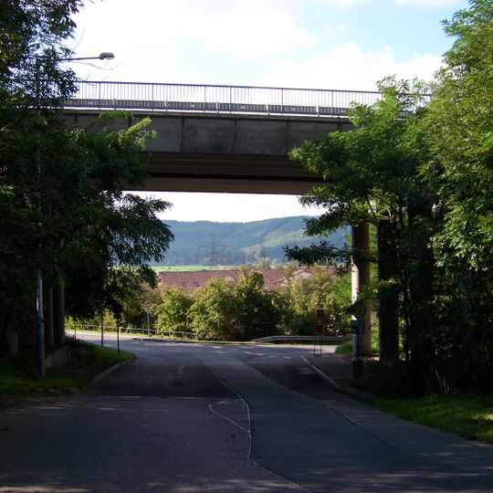 Bridge of Strakonická street over K Peluňku street