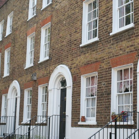 12-18, Stepney Green E1