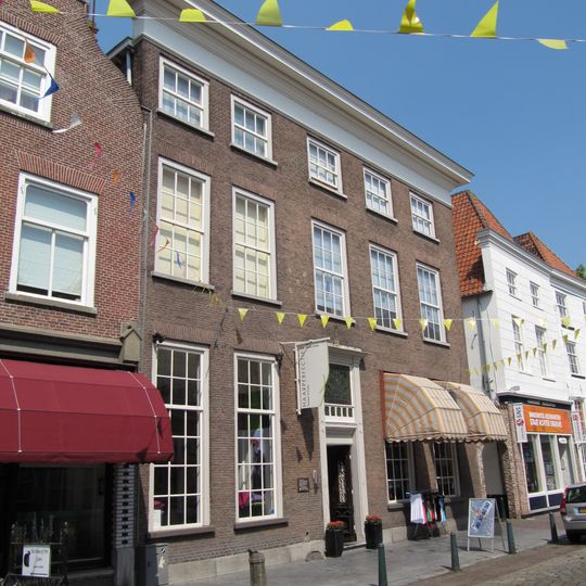 Rogstraat 30, Grave
