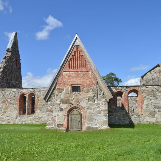 Pälkäne church ruin
