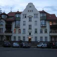 Mietshaus Treskowstraße 1, Waldstraße 87