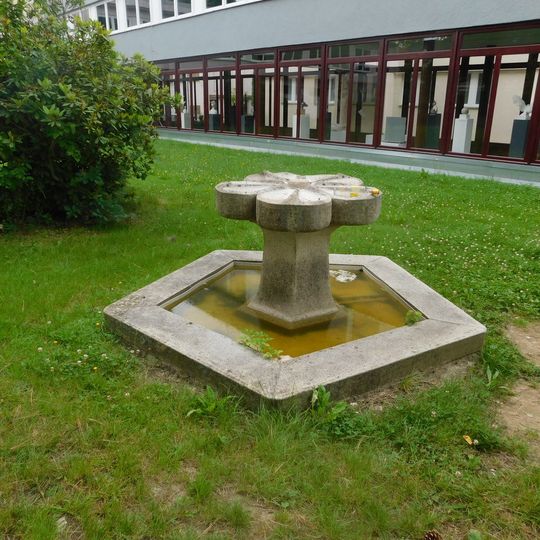 Kašna u Akademie ve Světlé nad Sázavou